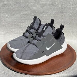 Nike E-Series AD Casual Sneakers Gray Athletic Shoes